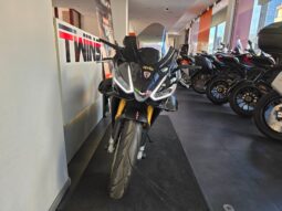 Aprilia RSV4 Factory Akrapovic _ Usato Permutabile