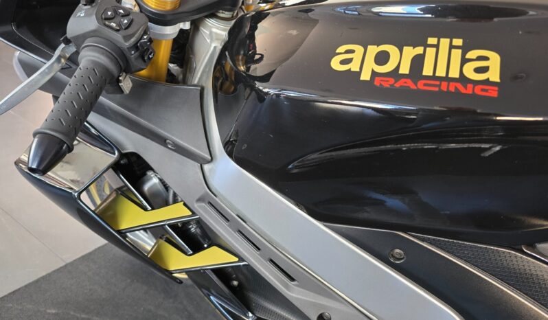 Aprilia RSV4 Factory Akrapovic _ Usato Permutabile full