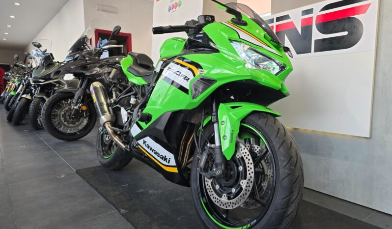 
								Kawasaki Ninja ZX 4 RR _ Usato Permutabile full									