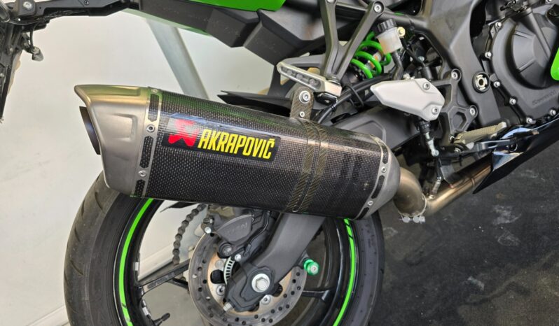 
								Kawasaki Ninja ZX 4 RR _ Usato Permutabile full									
