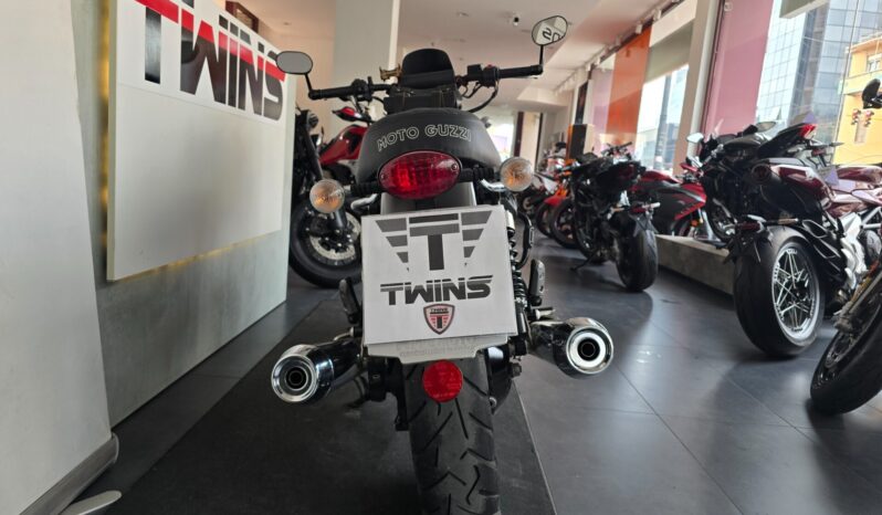 
								Moto Guzzi V7 II Stone _ Usato Permutabile full									