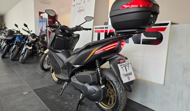 
								Zontes ZT 368 G D Sport _ Usato Permutabile full									