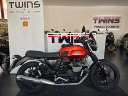 Moto Guzzi V7 II _ Usato Permutabile