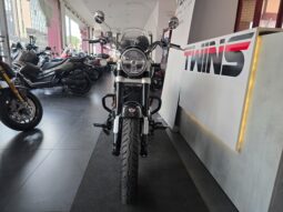 Royal Enfield Super Meteor _ Usato Permutabile