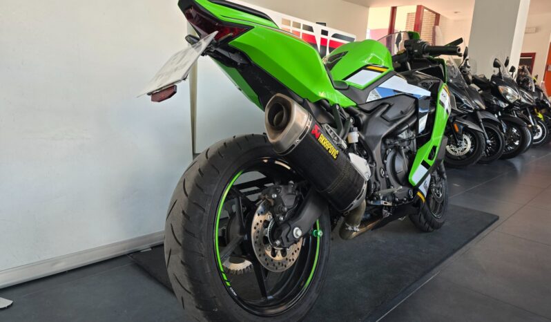 
								Kawasaki Ninja ZX 4 RR _ Usato Permutabile full									