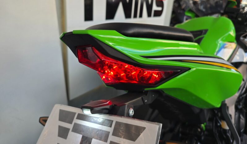 
								Kawasaki Ninja ZX 4 RR _ Usato Permutabile full									